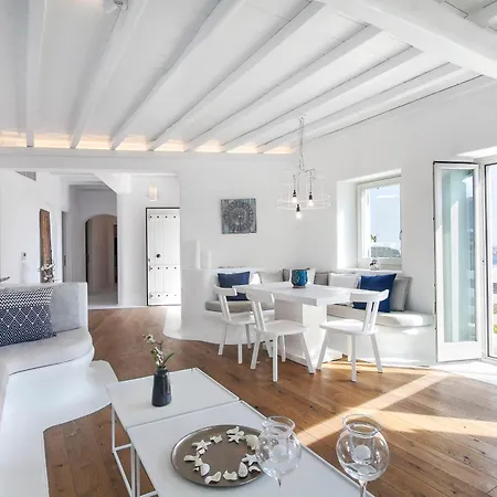 Breathtaking 6 Bed In Vila *